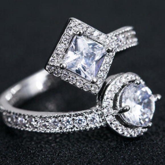 NEW 925 Sterling Silver Unique Ring - Picture 12 of 12